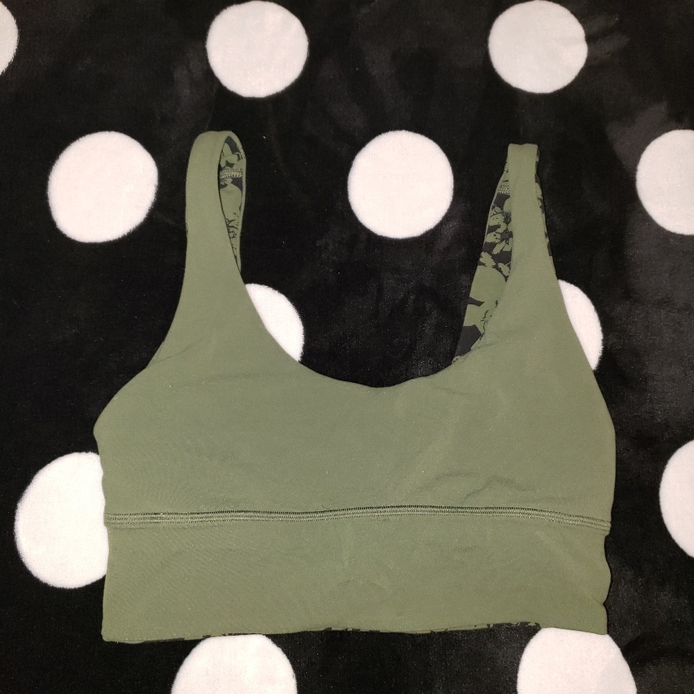 Lululemon sports bra